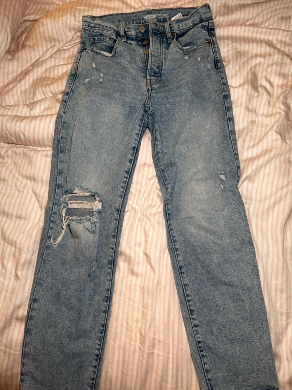 Old Navy Light Blue High-Rise Distressed Jeans - Picture 3 of 4